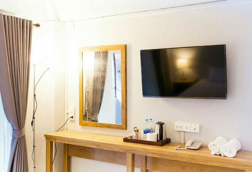 スーペリアールーム, Ratana