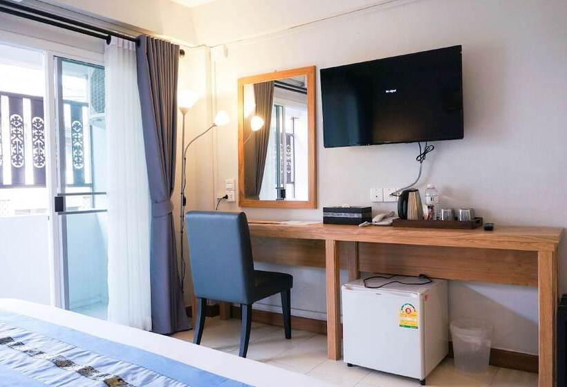 デラックスルーム, Ratana