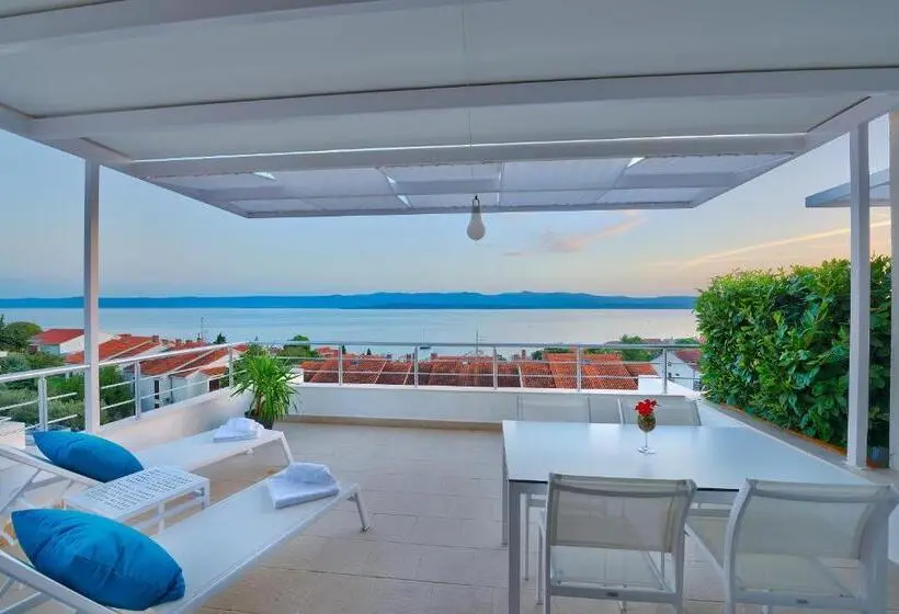 آپارتمان ممتاز دوخوابه رو به دریا, Apartments Villa Azzurra Bol