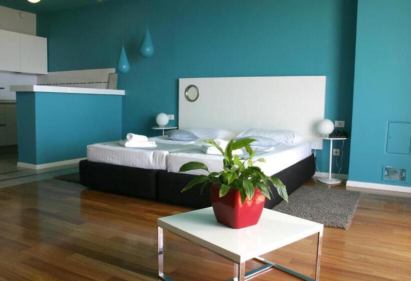 استودیوی استاندارد با چشم‌انداز دریا, Apartments Villa Azzurra Bol