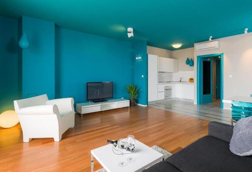 آپارتمان 2 خوابه با چشم‌انداز دریا, Apartments Villa Azzurra Bol