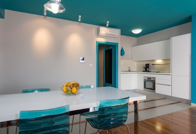 آپارتمان ممتاز دوخوابه رو به دریا, Apartments Villa Azzurra Bol