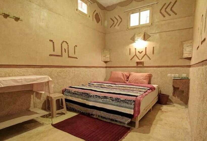 اتاق استاندارد, Kasbah Amgoune