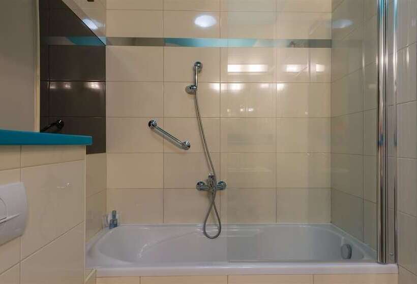 آپارتمان ممتاز دوخوابه رو به دریا, Apartments Villa Azzurra Bol