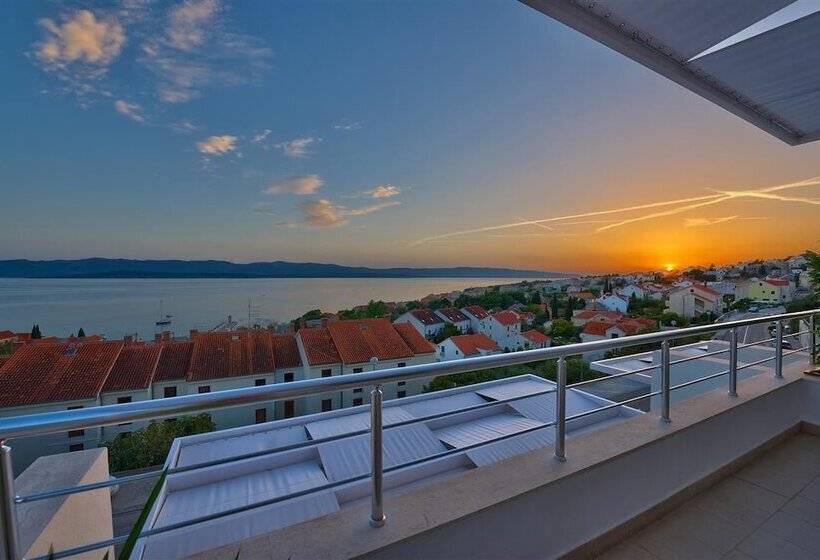 2 Bedroom Deluxe Apartment Sea View, Apartments Villa Azzurra Bol