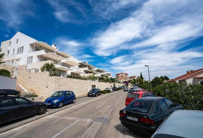 استودیوی استاندارد با چشم‌انداز دریا, Apartments Villa Azzurra Bol
