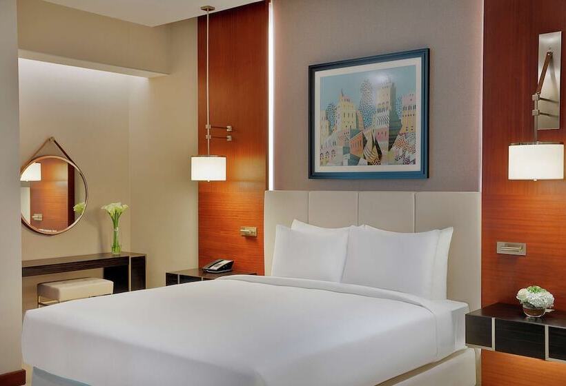 استودیوی سوپریور, Hilton Doha The Pearl