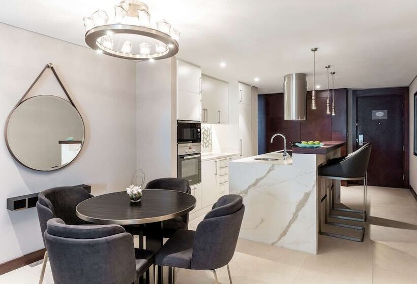 سوییت سوپریور, Hilton Doha The Pearl