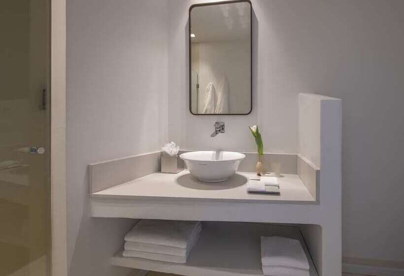 جناح ديلوكس, Hilton Doha The Pearl