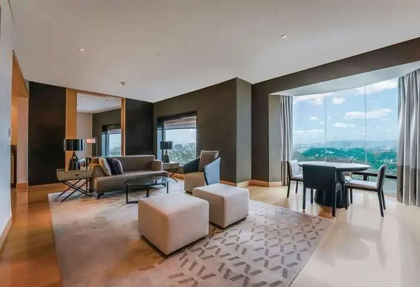 سوییت سوپریور, Hilton Doha The Pearl