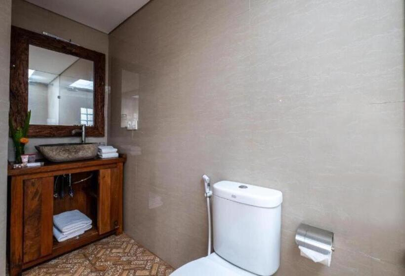 غرفة ديلوكس مطلة على حمام السباحة, D Jineng Rice Terrace Canggu