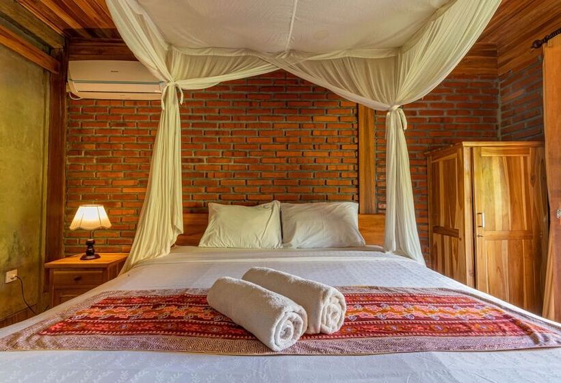 غرفة ديلوكس مطلة على حمام السباحة, D Jineng Rice Terrace Canggu