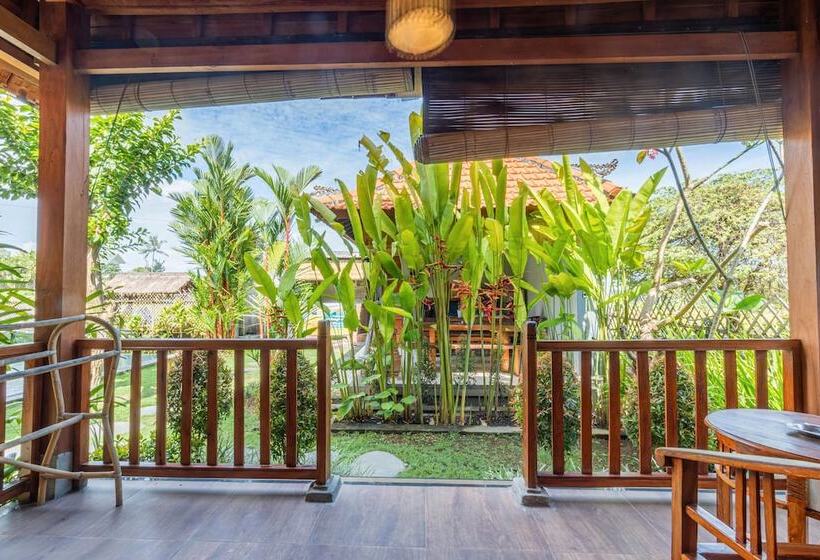 غرفة ديلوكس مطلة على حمام السباحة, D Jineng Rice Terrace Canggu