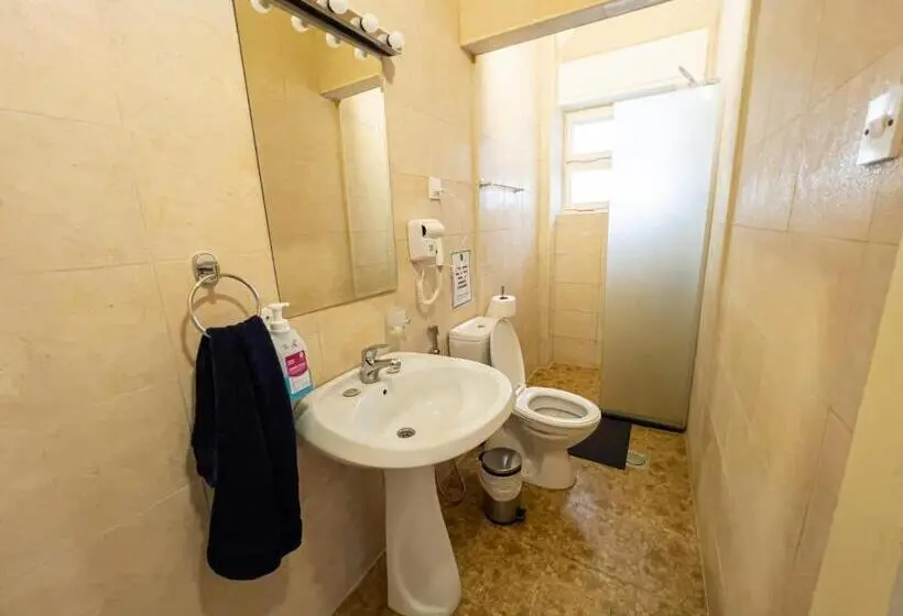 اتاق لوکس, Battuta Hostel