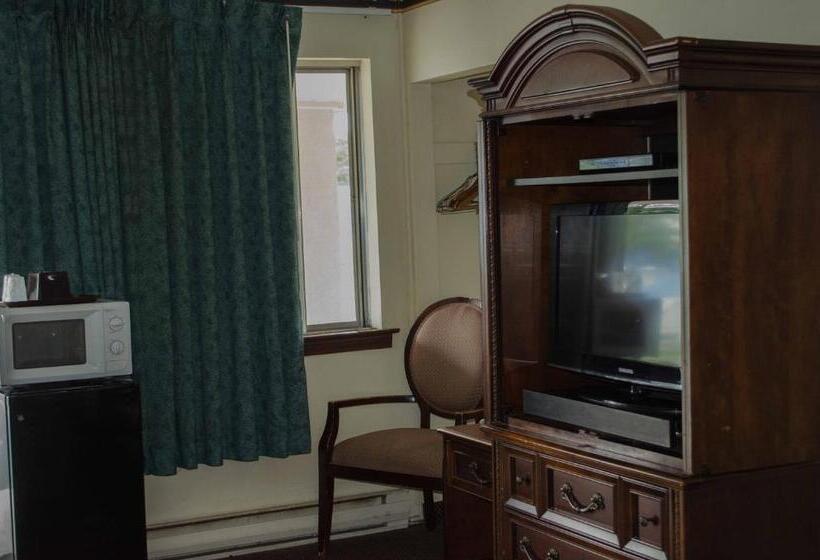 غرفة قياسية سرير كينج, Delta Motel