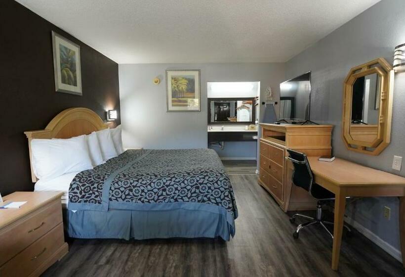 Люкс Deluxe Кровать Кинг, Columbus Inn And Suites