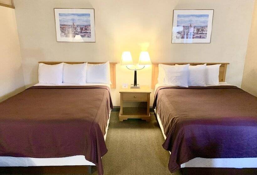 غرفه قياسيه سريرين مزدوجين, Don Q Inn