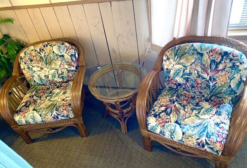 غرفة قياسية سرير كينج, Don Q Inn