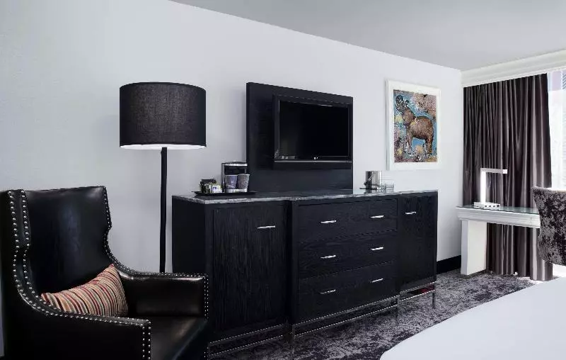 キングサイズベッドのデラックスルーム, Doubletree By Hilton Hotel Tallahassee