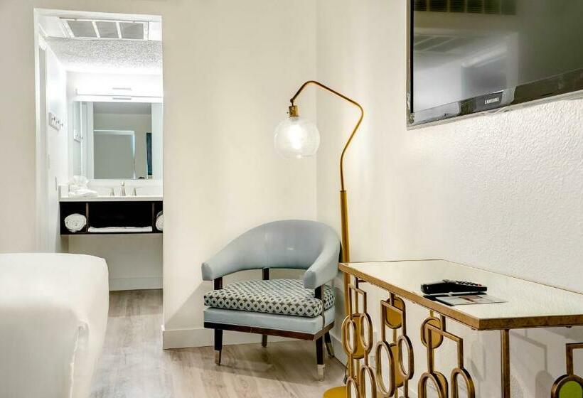 غرفة قياسية, Downtowner Boutique