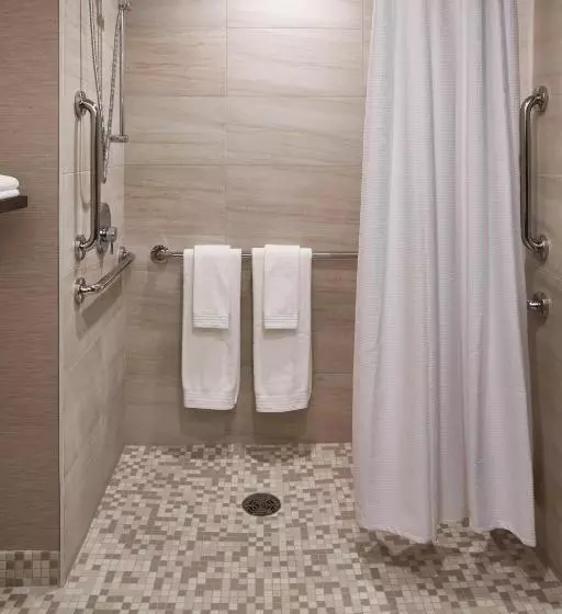 Standard-huone 2 Parivuodetta, The Del Monte Lodge Renaissance Rochester Hotel & Spa