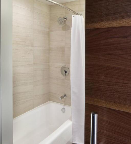 Стандартный Номер Кровать Кинг, The Del Monte Lodge Renaissance Rochester Hotel & Spa