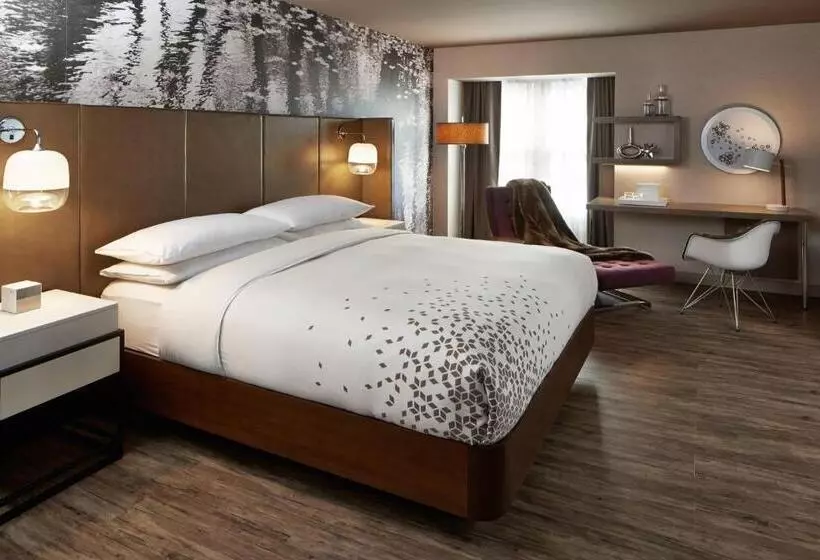 Sviitti King-vuode, The Del Monte Lodge Renaissance Rochester Hotel & Spa