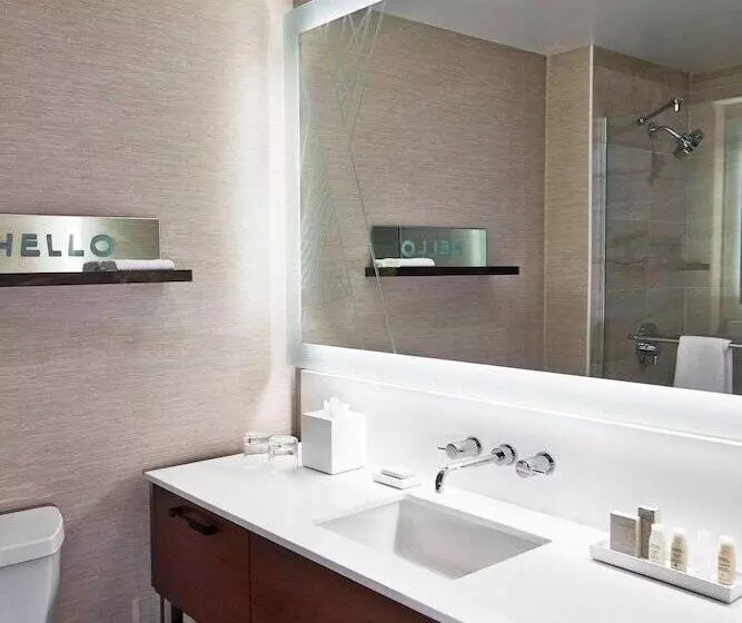 Standard-huone 2 Parivuodetta, The Del Monte Lodge Renaissance Rochester Hotel & Spa