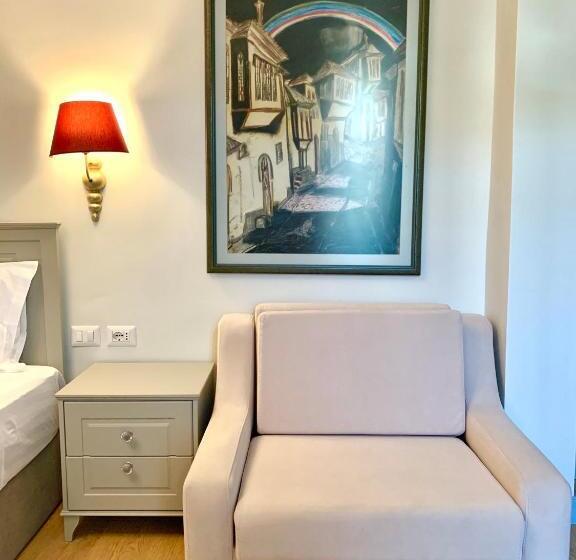 غرفة ديلوكس مزودة بشرفة, Illyrian Boutique