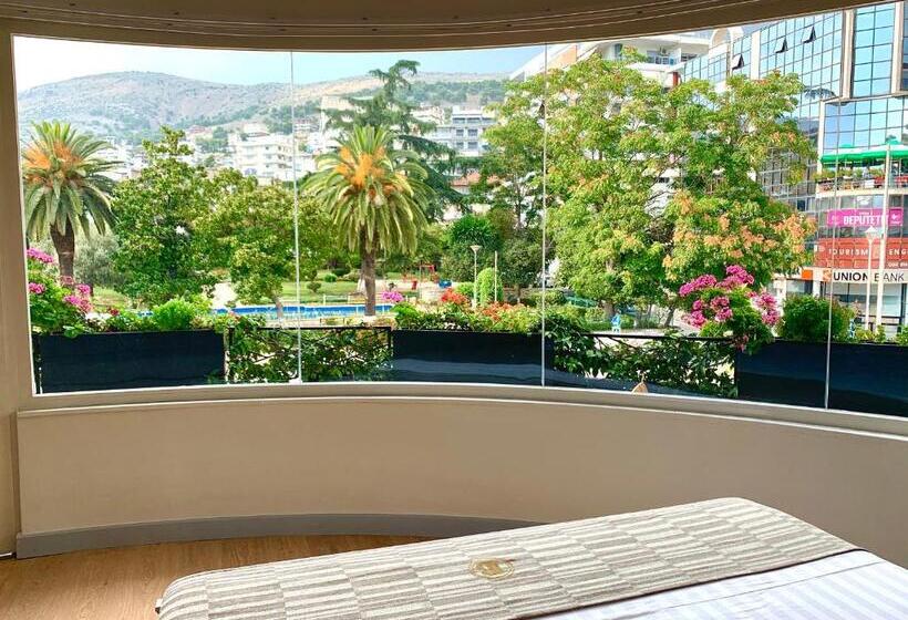 غرفة ديلوكس مزودة بشرفة, Illyrian Boutique