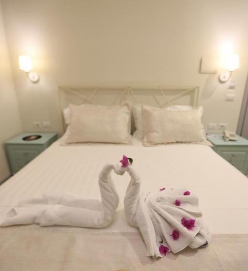 غرفة ديلوكس ذات إطلالة جانبية على البحر, Illyrian Boutique