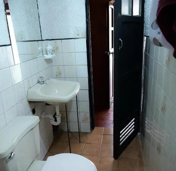Perhehuone, B&b Sun Gate