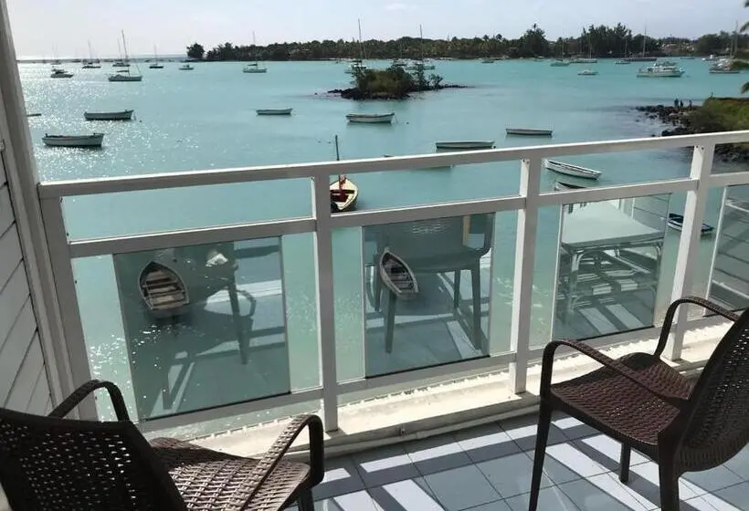 اتاق لوکس با بالکن و چشم‌انداز دریا, Bella Vista Mauritius