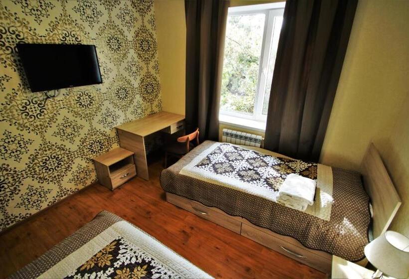 اتاق استاندارد, Tiny Hotel Bishkek
