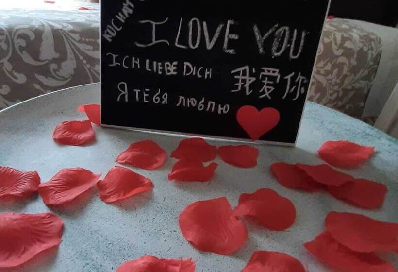 غرفة ديلوكس ثلاثية, B&b Imori