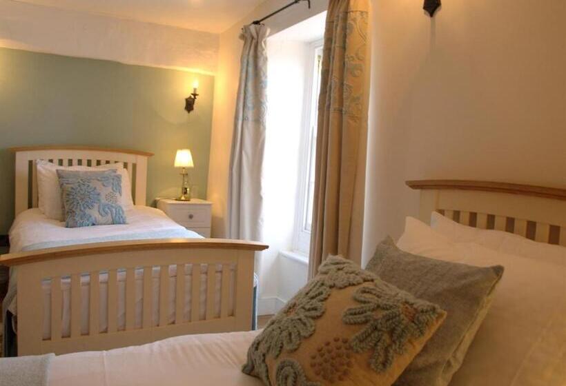 スタンダードルーム, Kings Arms