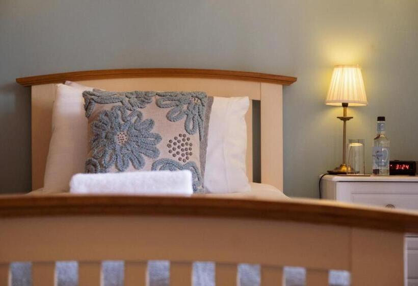 标准单人间, Kings Arms