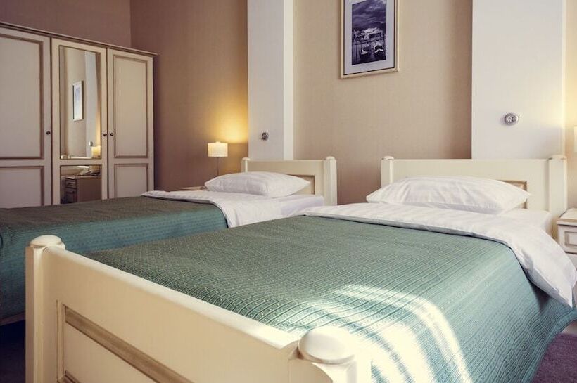 חדר סטנדרט, Voyage