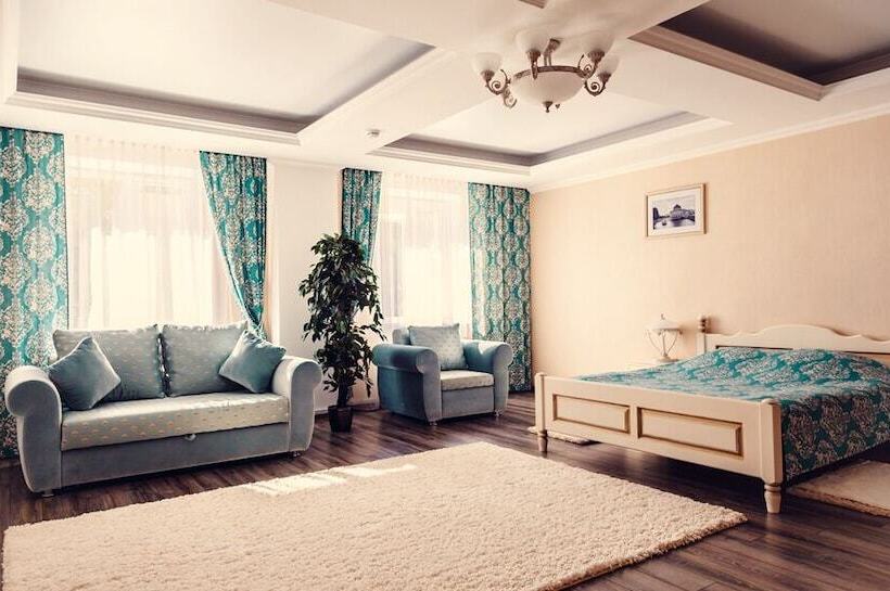 주니어 스위트, Voyage