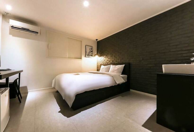 스탠다드 룸, Yam