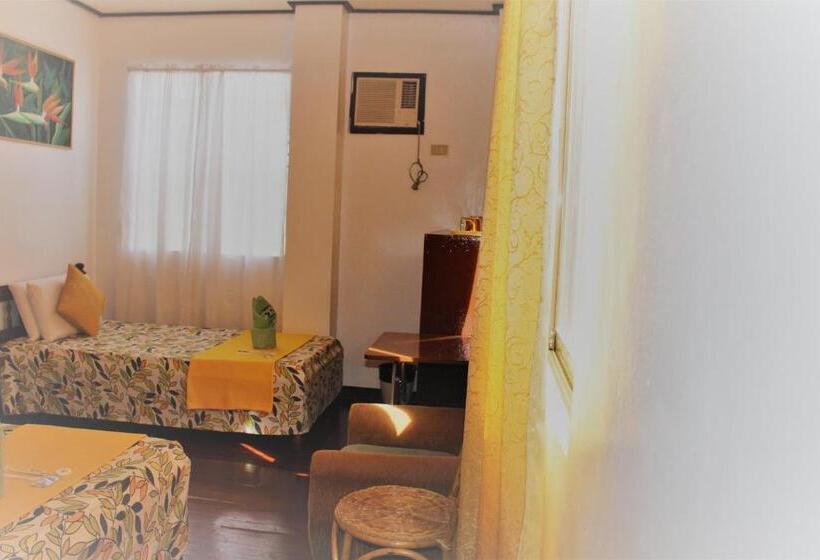 디럭스 룸, Lolo Oyong Pension House And Restaurant