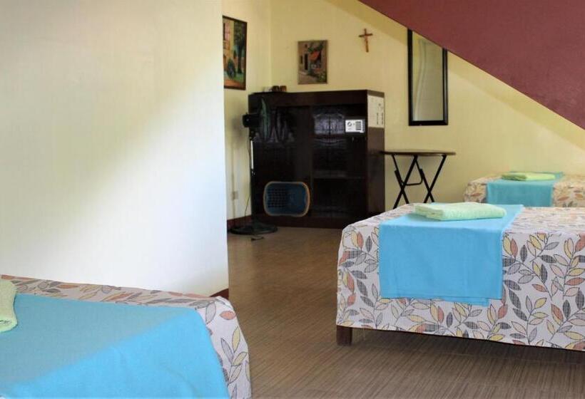 سوییت, Lolo Oyong Pension House And Restaurant