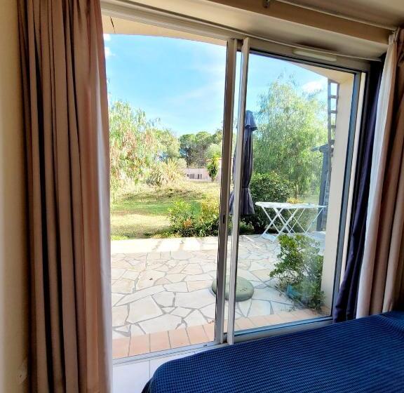 Апартаменты 2 Спальни, Villa élancia