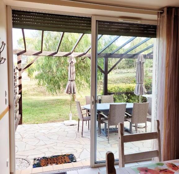 Апартаменты 2 Спальни, Villa élancia