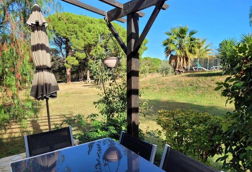 Апартаменты 1 Спальня Вид на Сад, Villa élancia