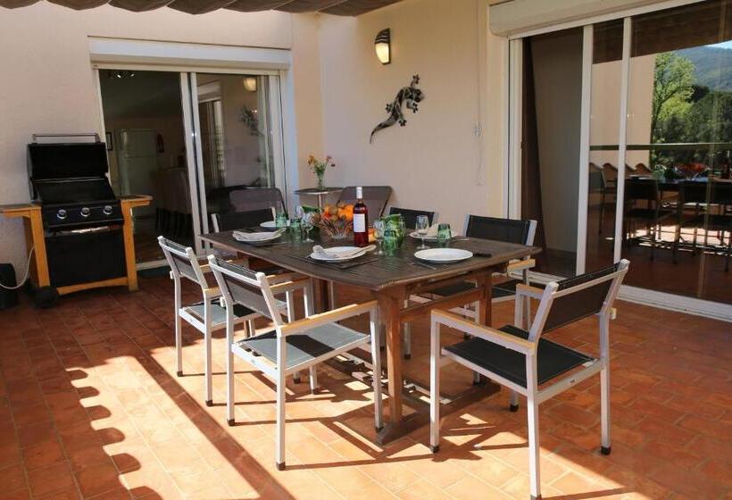 Апартаменты 3 Спальни, Villa élancia