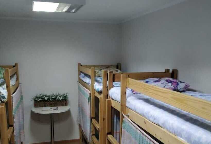 Кровать в Общей Комнате, Hostel Mariinka