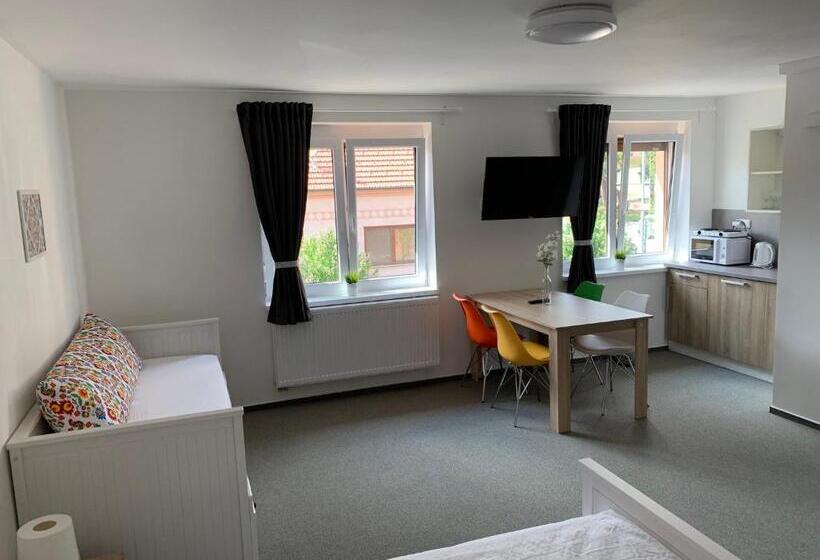 Апартаменты 1 Спальня, Mikulov Inn   Apartments Slunce