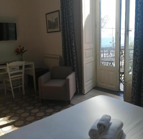 غرفة ديلوكس ذات إطلالة جانبية على البحر, B&b I Puritani