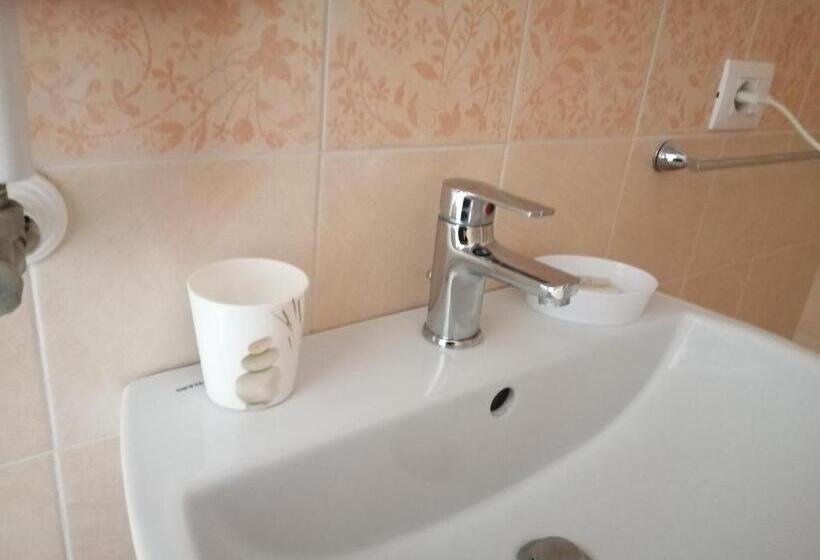 اتاق استاندارد, B&b I Puritani